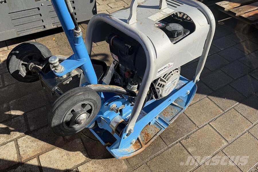 Weber CR 2 Plate compactors