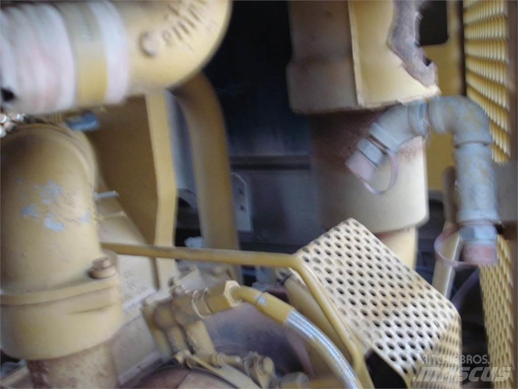 CAT D11R Crawler dozers