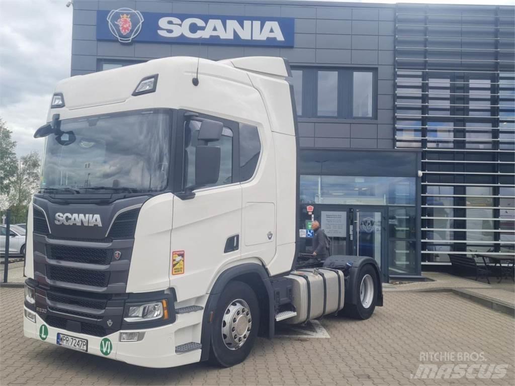 Scania R530 V8 Tractor Units