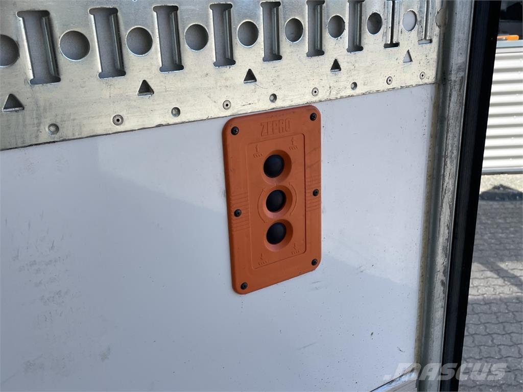 Renault D280 Premium Box body trucks