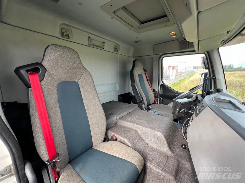 Volvo FE320 6x2*4 Box body trucks
