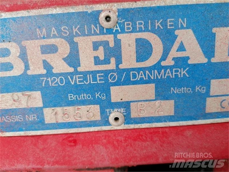 Bredal B  2 Manure spreaders