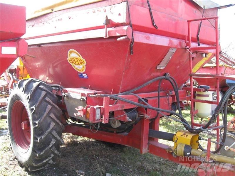 Bredal B 4 Mineral spreaders