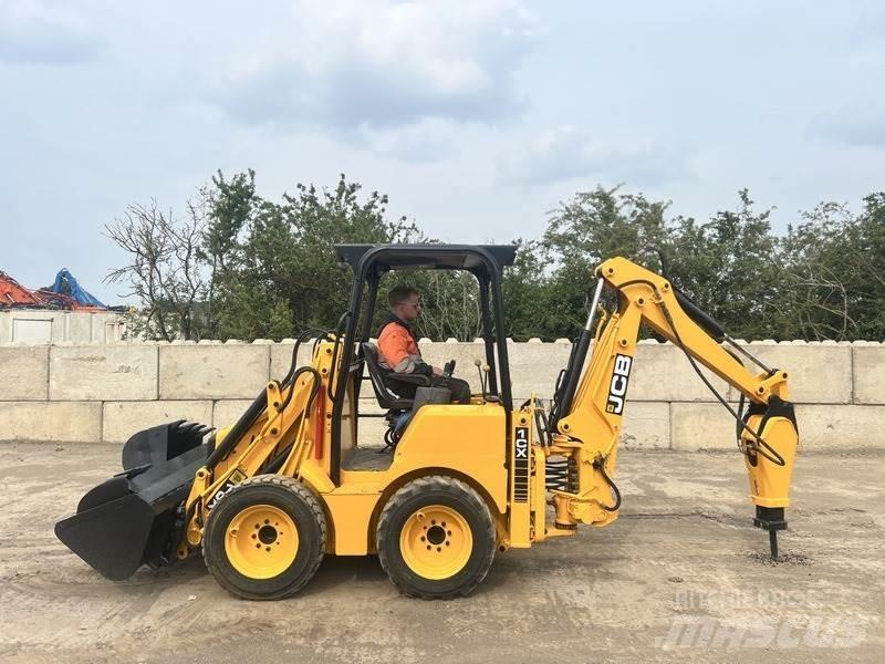 JCB 1CX Backhoe loaders
