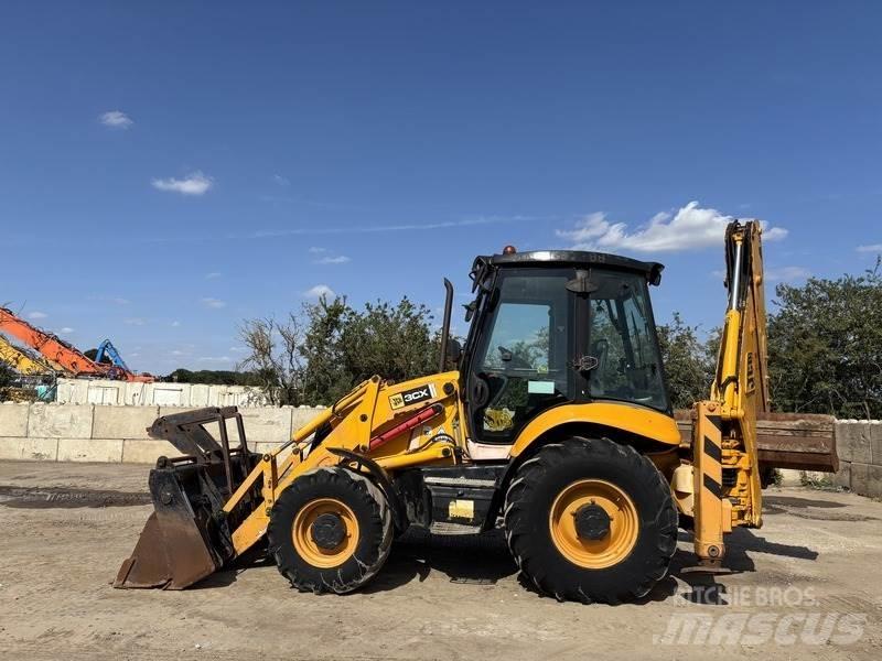 JCB 3cx Contractor Backhoe loaders