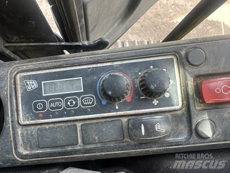 JCB JS220 LC Crawler excavators