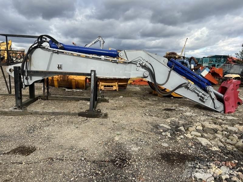 Komatsu PC450HRD-8 Demolition excavators