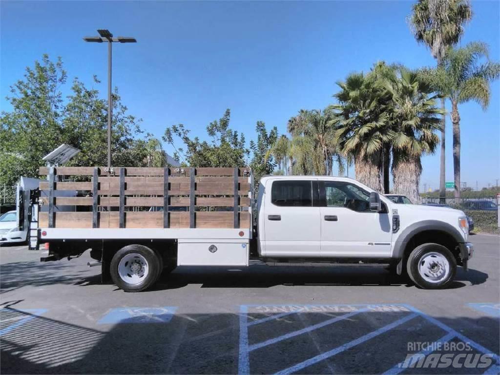 Ford F550 CREW CAB 4 Box body trucks