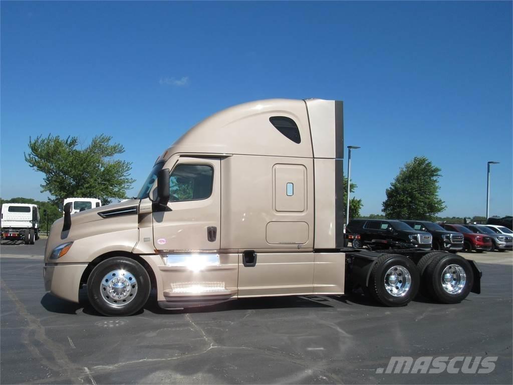 Freightliner CA126SLP Tractor Units