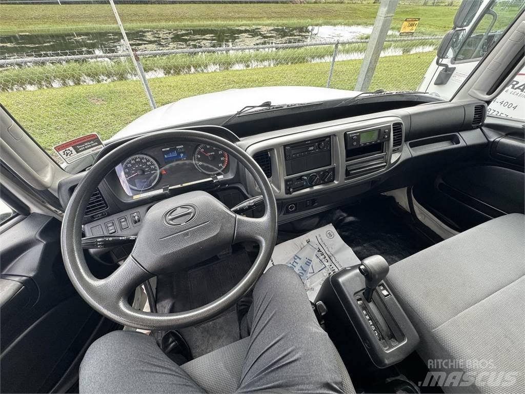 Hino 268 Box body trucks