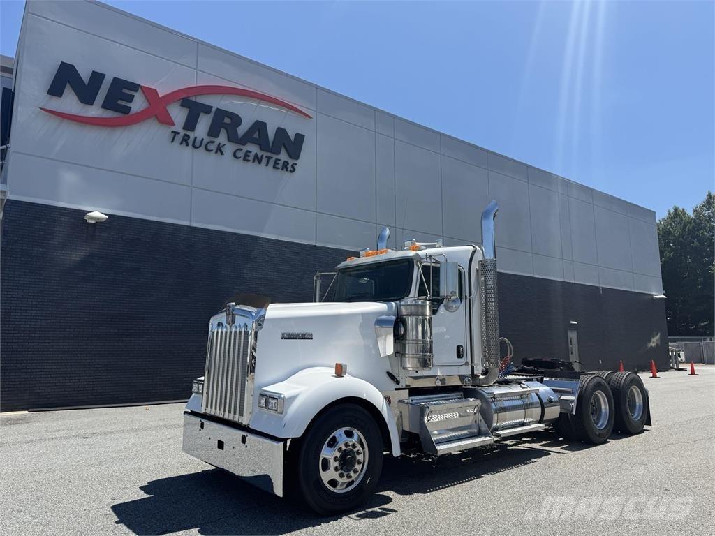 Kenworth W900 Tractor Units