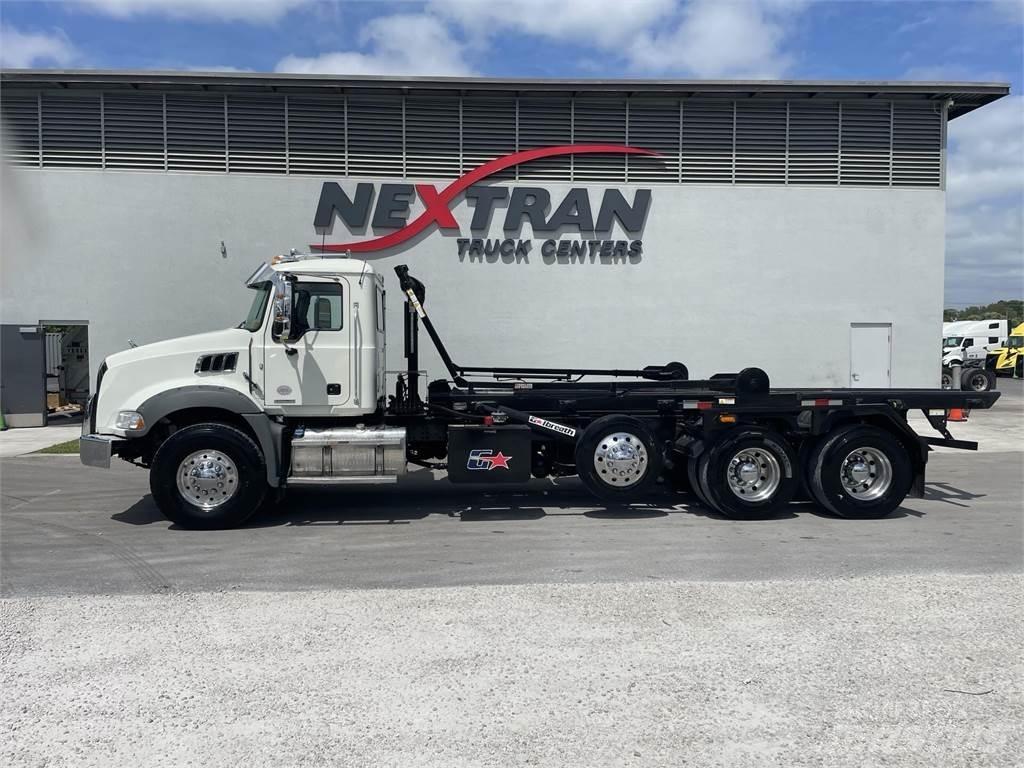 Mack GR64B Tractor Units