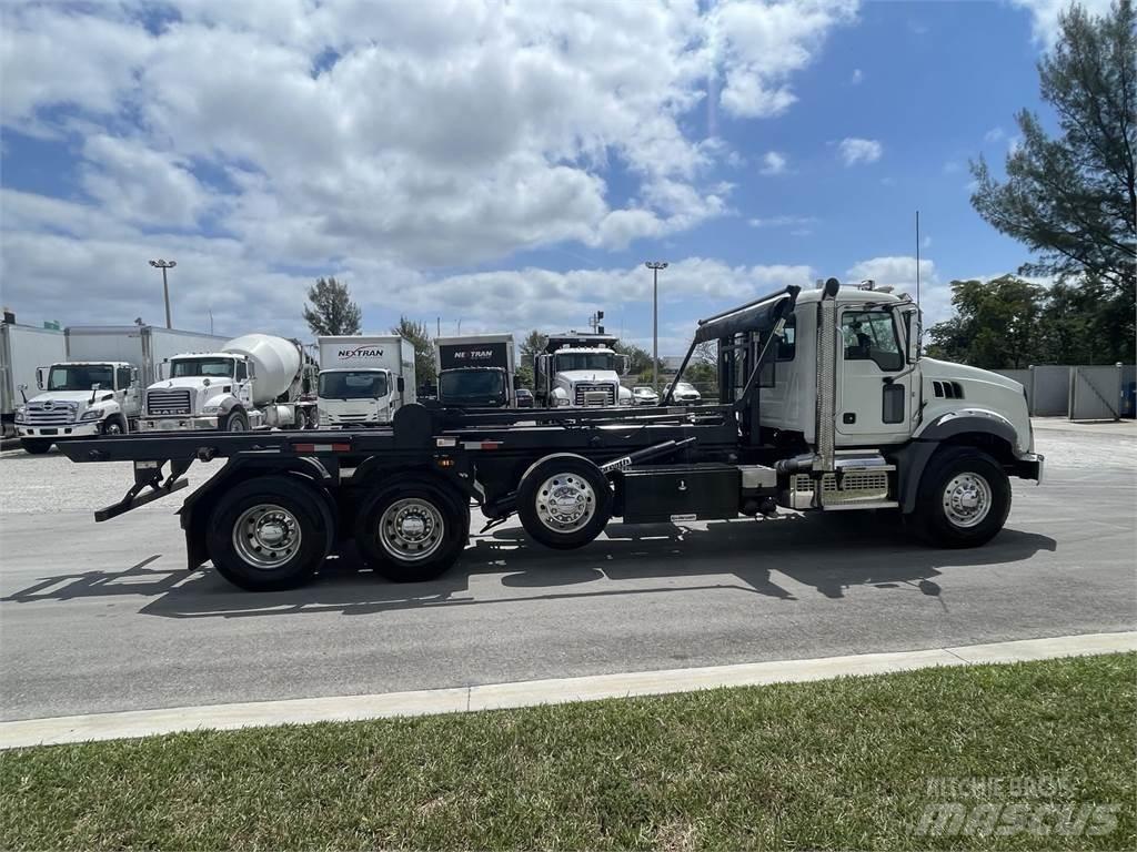 Mack GR64B Tractor Units