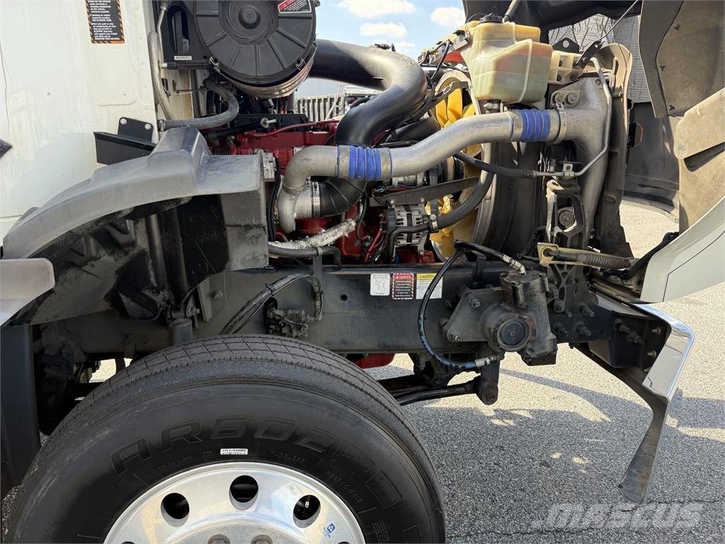 Mack GR64B9 Tractor Units