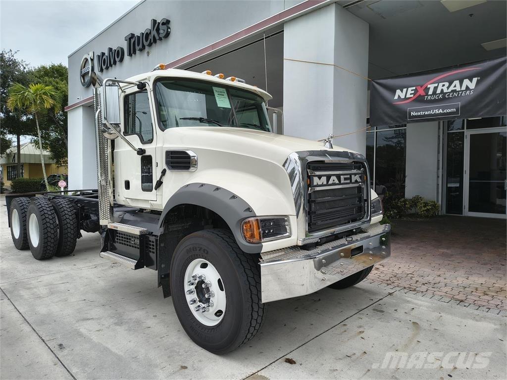 Mack GR64F Forestry - Others