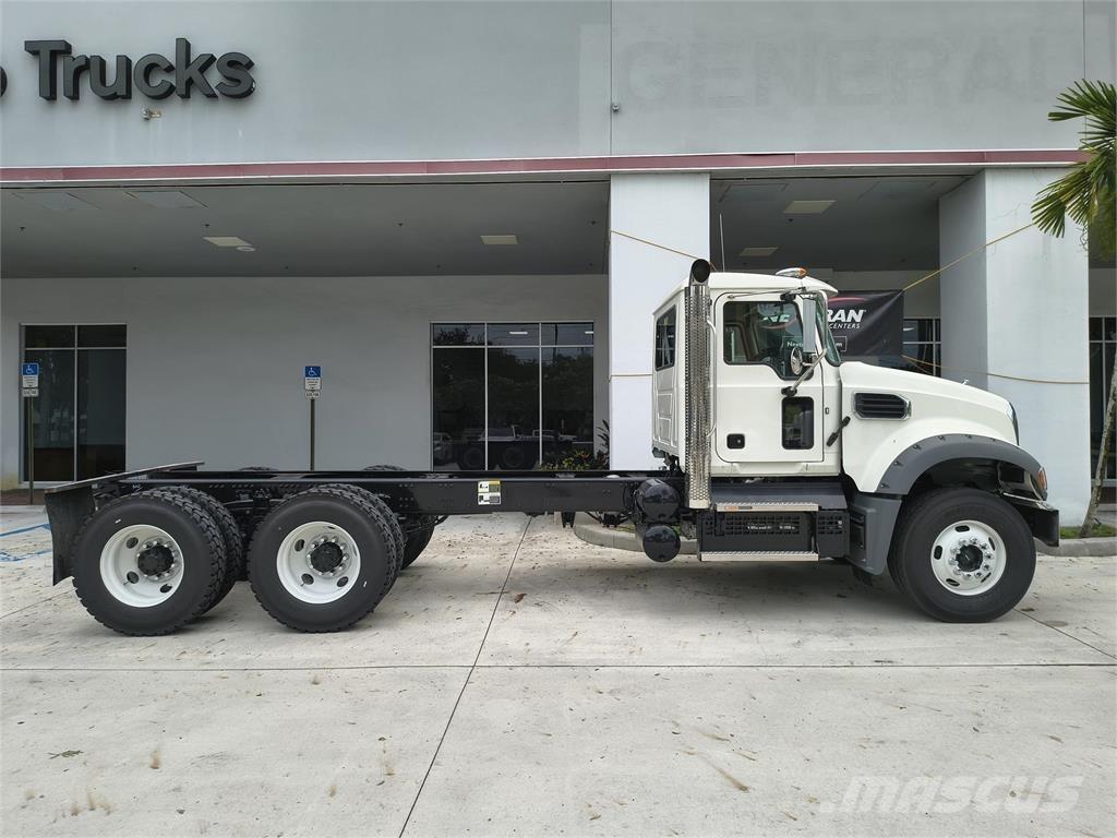 Mack GR64F Forestry - Others
