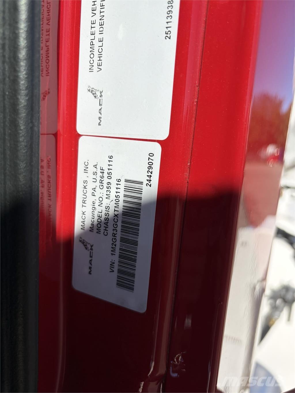 Mack GR64FR Concrete trucks