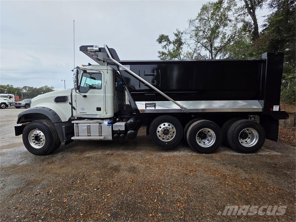 Mack GR84F Tipper trucks