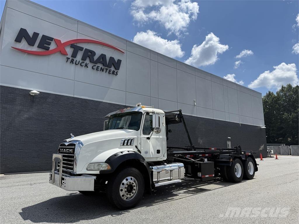 Mack GRANITE Other trucks