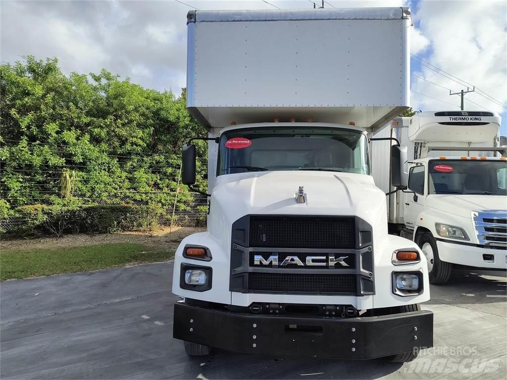 Mack MD6 Box body trucks