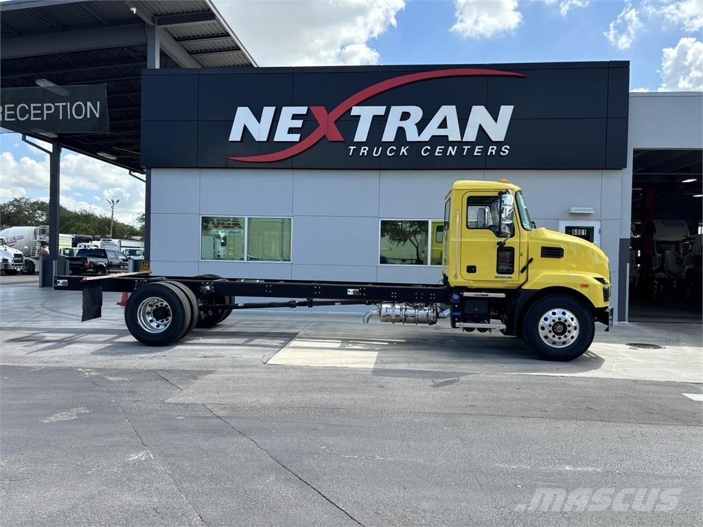 Mack MD7 42R Forestry - Others