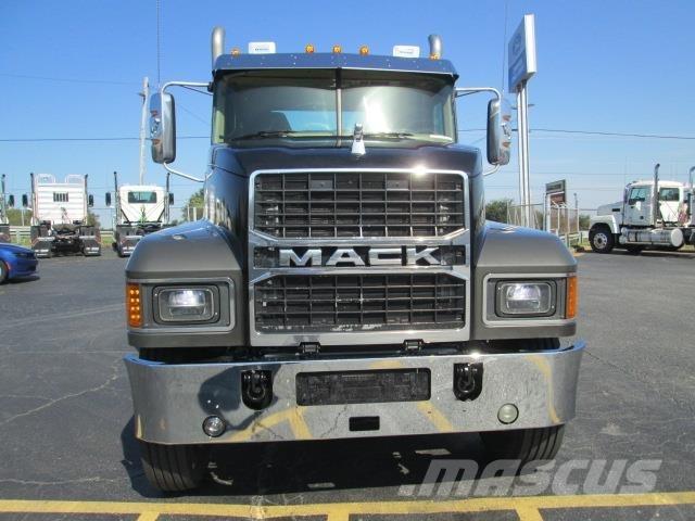 Mack PI64T Tractor Units