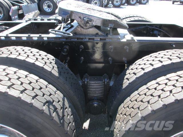 Mack PI64T Tractor Units