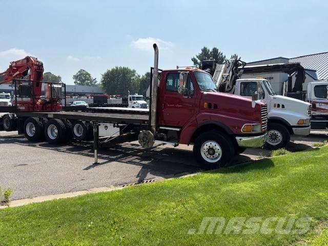 Sterling TRUCK LT9522 Tractor Units