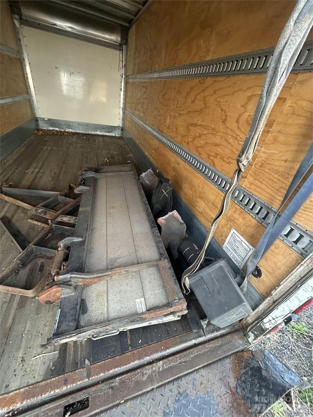 Supreme 18 FOOT Other trucks