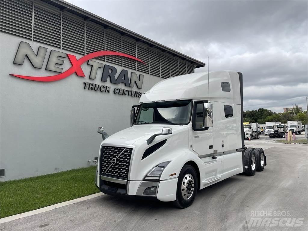 Volvo VNL64T760 Tractor Units