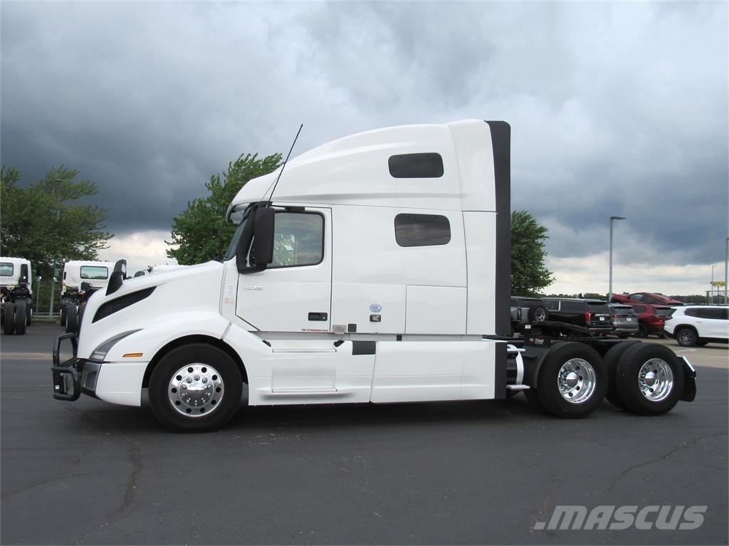 Volvo VNL64T760 Tractor Units