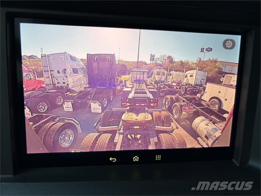 Volvo VNL64T860 Tractor Units