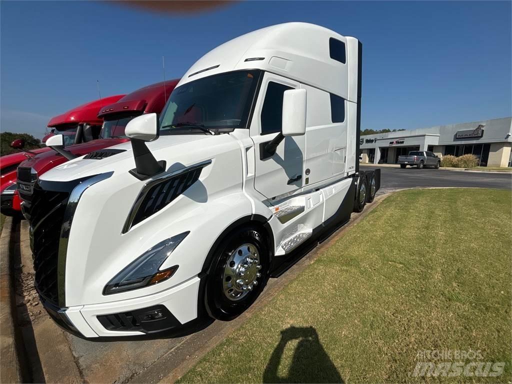 Volvo VNL64T860 Tractor Units