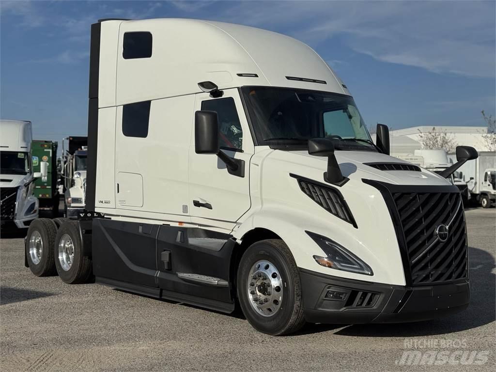 Volvo VNL64T860 Tractor Units