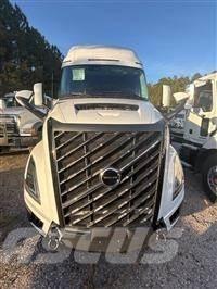 Volvo VNL64T860 Tractor Units