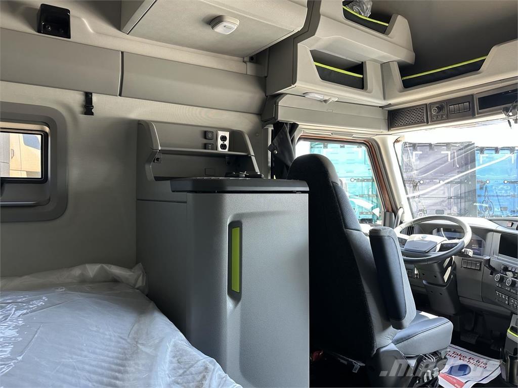 Volvo VNL64T860 Tractor Units