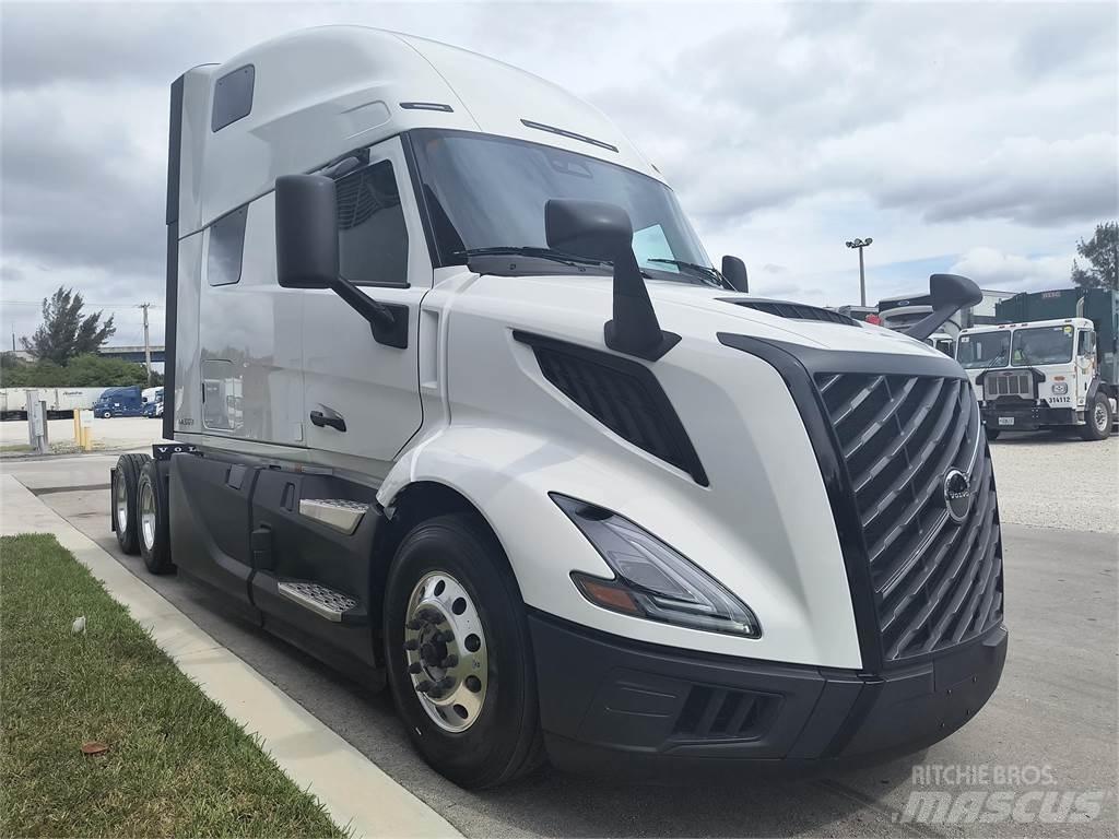 Volvo VNL64T860 Tractor Units