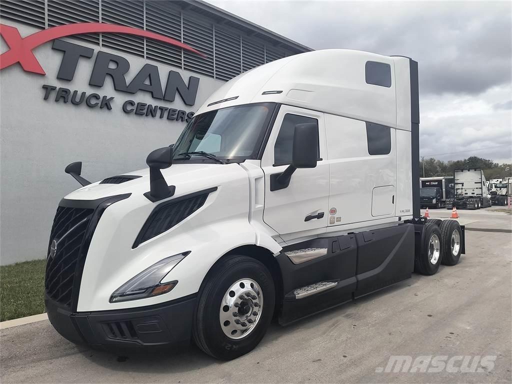 Volvo VNL64T860 Tractor Units