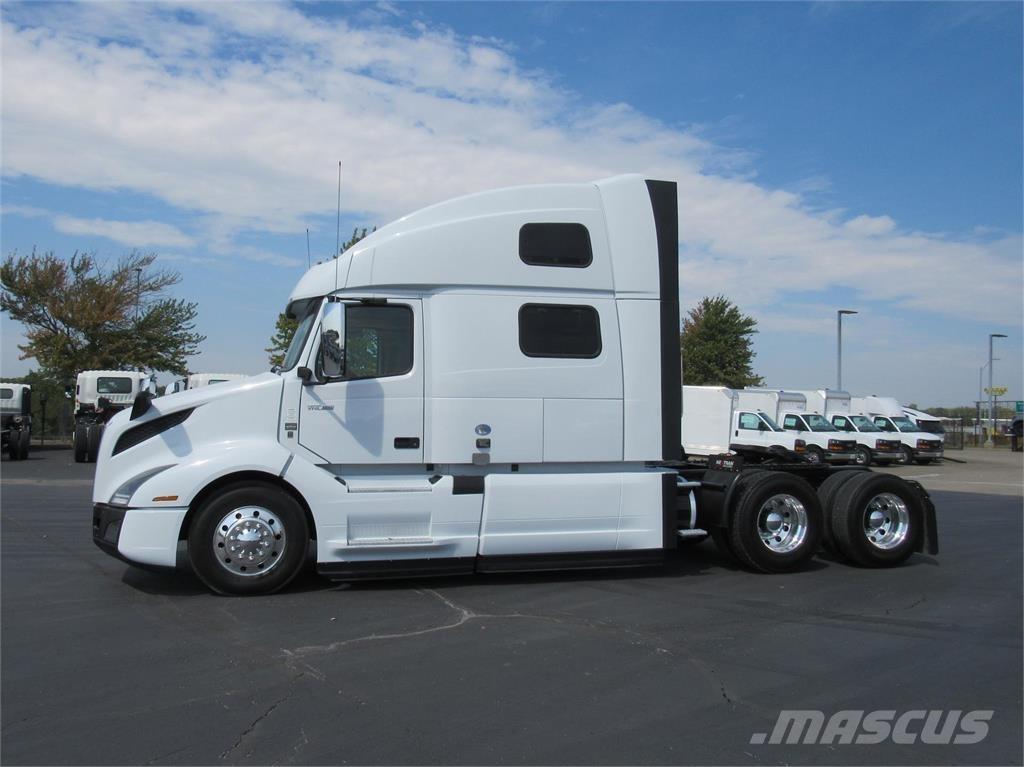 Volvo VNL64T860 Tractor Units