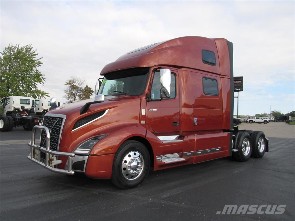 Volvo VNL64T860 Tractor Units