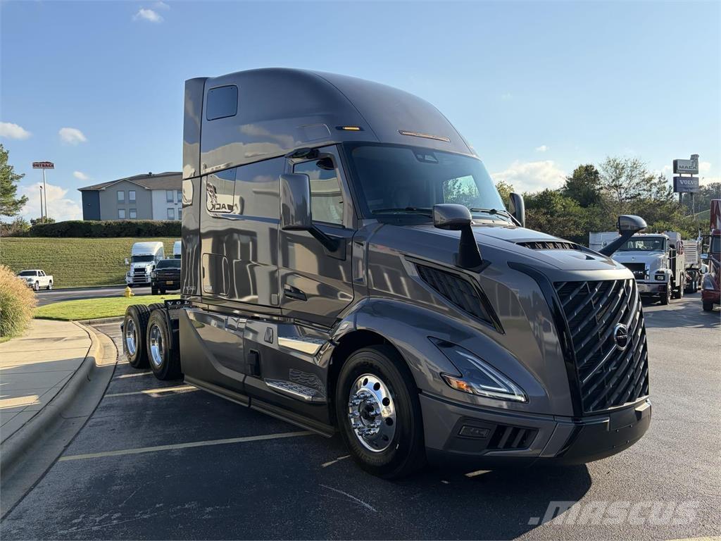 Volvo VNL64T860 Tractor Units
