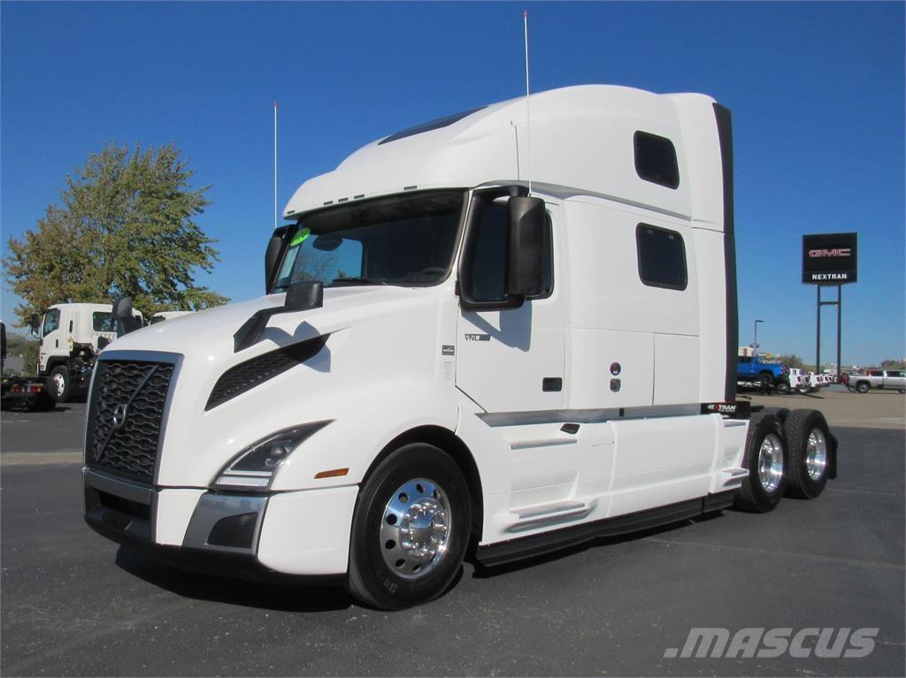 Volvo VNL64T860 Tractor Units