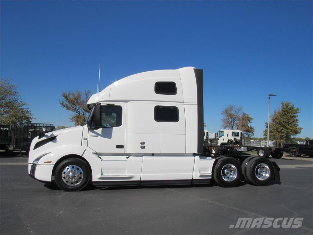 Volvo VNL64T860 Tractor Units