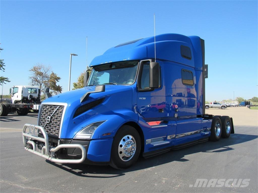Volvo VNL860 Tractor Units