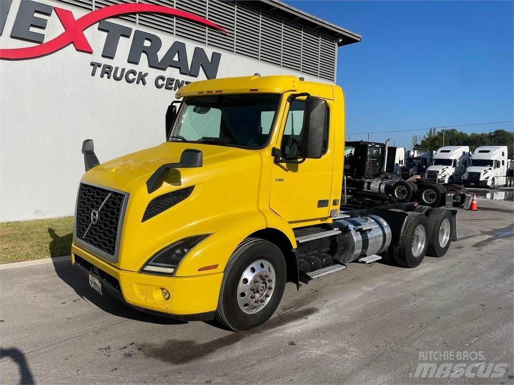 Volvo VNR64T Tractor Units