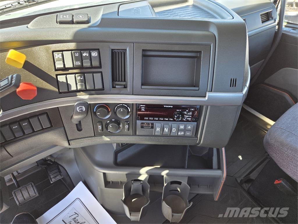 Volvo VNR64T300 Tractor Units