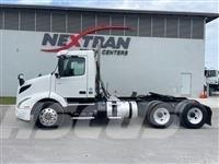 Volvo VNR64T300 Tractor Units