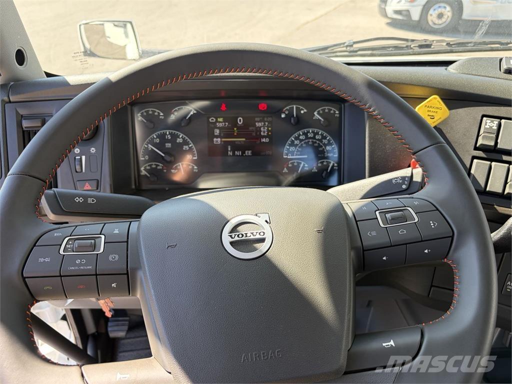 Volvo VNR64T300 Tractor Units