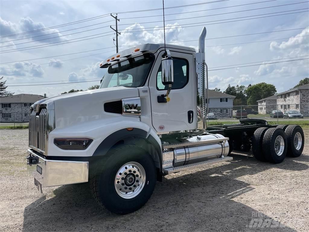 Western Star 49X Tractor Units