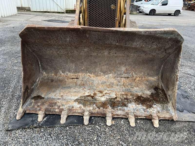 CAT 933C Crawler loaders